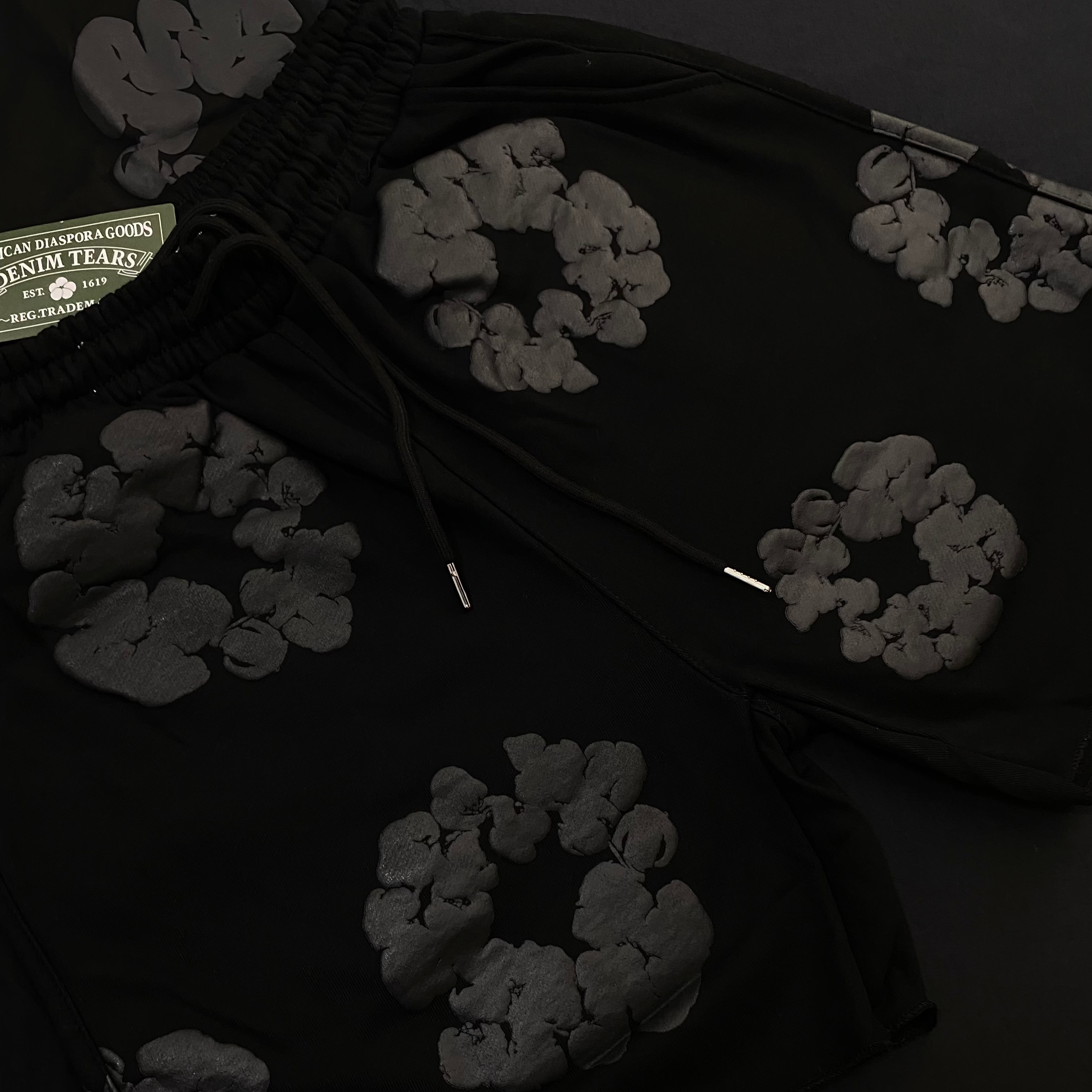 DENIM TEARS "Cotton-Wreath" Monochrome Set
