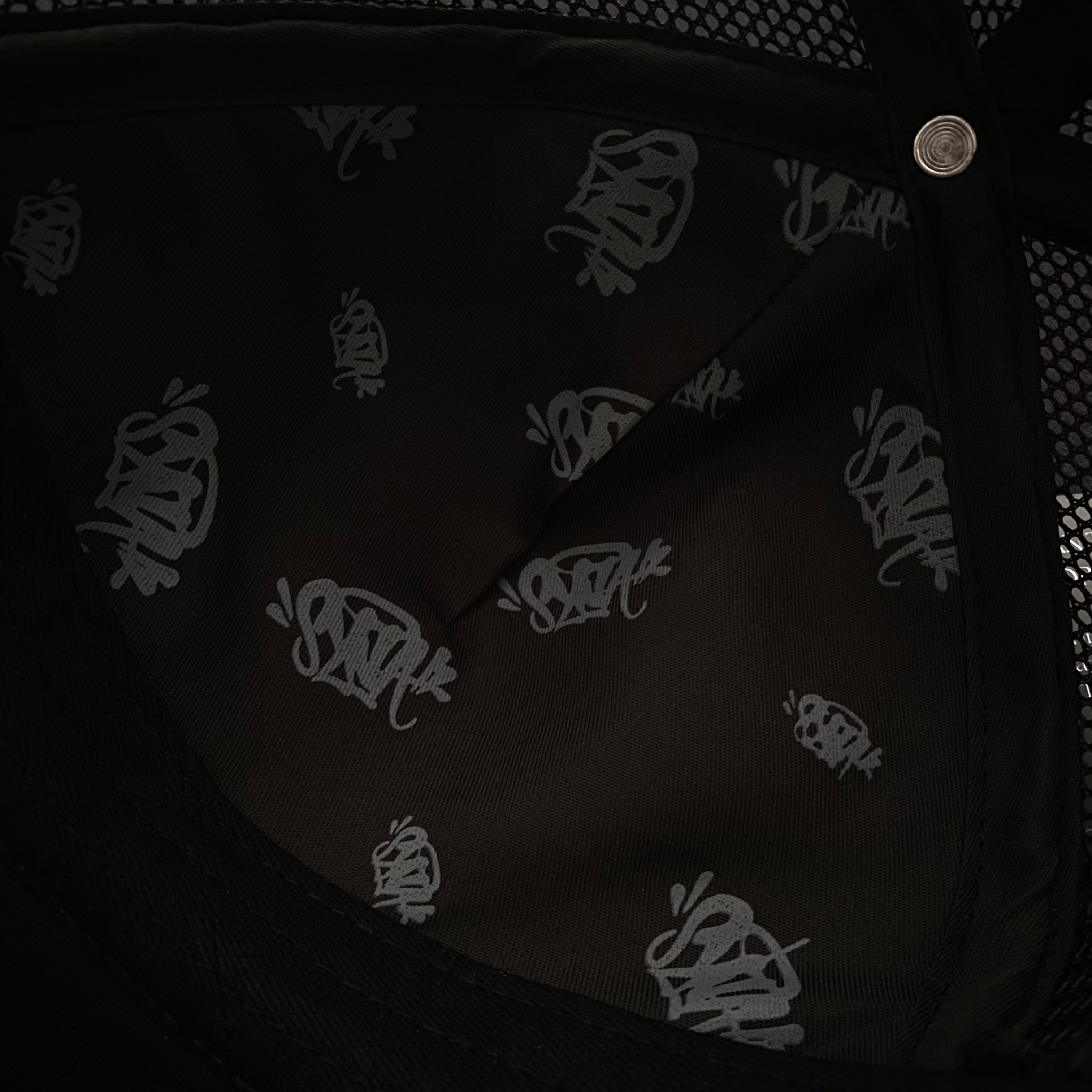 SYNAWORLD Trucker Cap (F&F)
